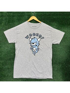 Weezer Thumbs Up Monster Rock Band T-Shirt Size Medium